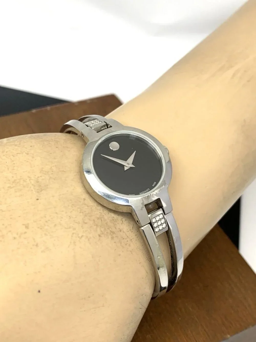 Movado Women's Watch 0607154 Amorosa Diamonds Swiss Quartz Steel Bangle 24mm